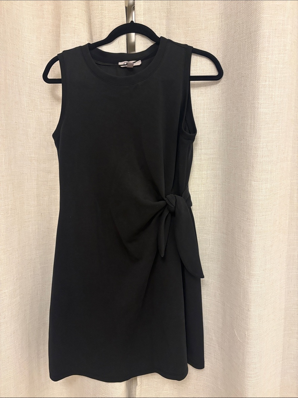Cable & Gauge Black Sleeveless Side-Tie Dress